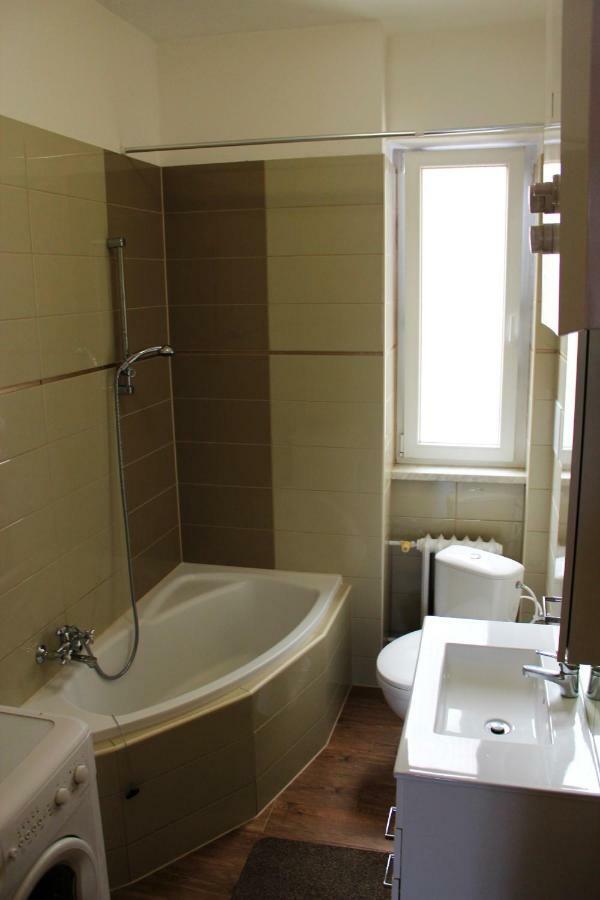 Vintage Apartment การ์โลวีวารี ภายนอก รูปภาพ